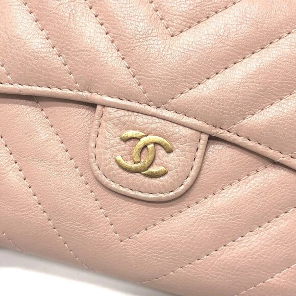 CHANEL V-Stitch Chevron CompactWallet Wallet Trifold wallet Lambskin Leather - Picture 12 of 16